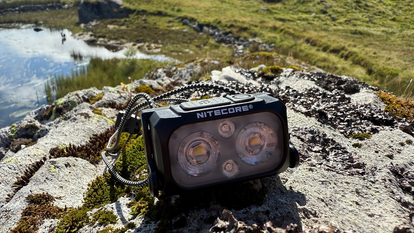 4 Nitecore NU25 MCT UL Head Torch