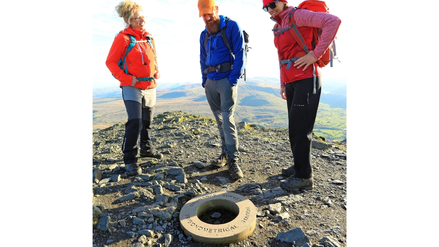 First time on the edge – a newbie tackles England's sharpest mountain ridge Review