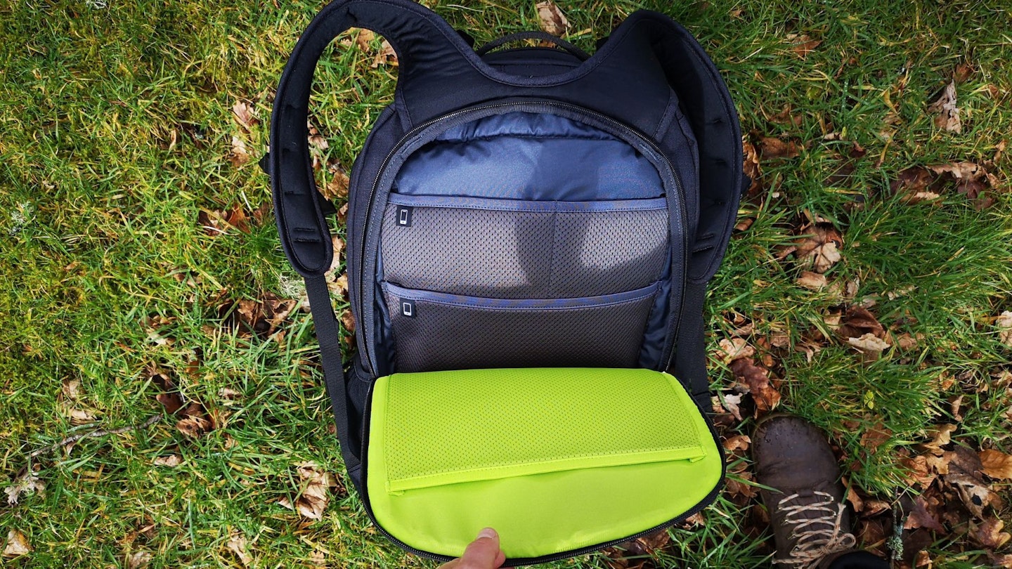 Berghaus Trailbyte 30L flap