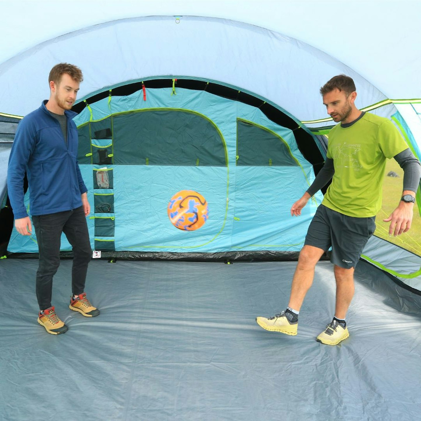 Coleman Meadowood 6L BlackOut Tent interior