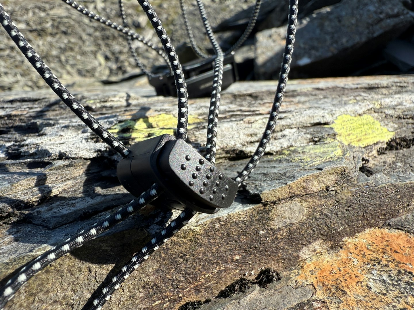 Nitecore NU25 MCT UL Head Torch