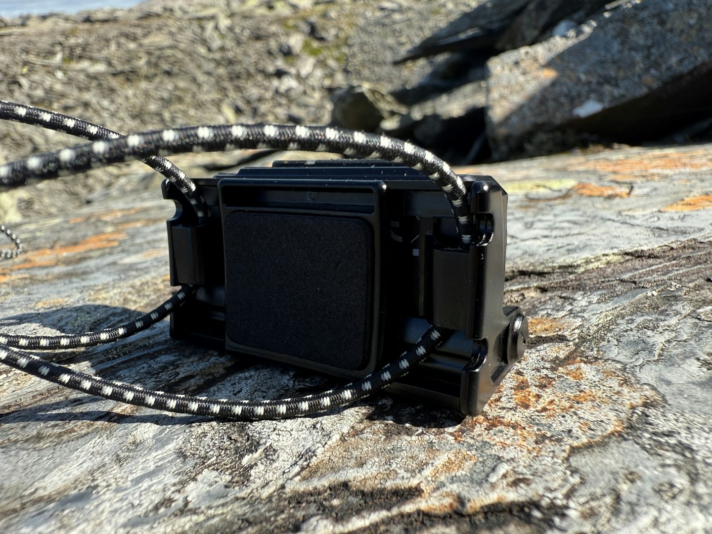 Nitecore NU25 MCT UL Head Torch