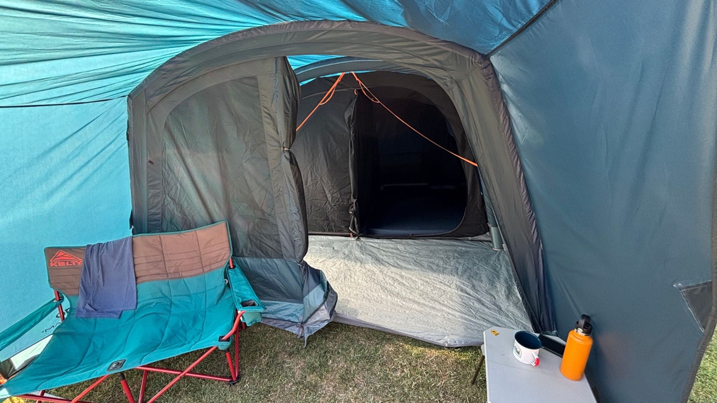 Vango Sierra Air 500 living area